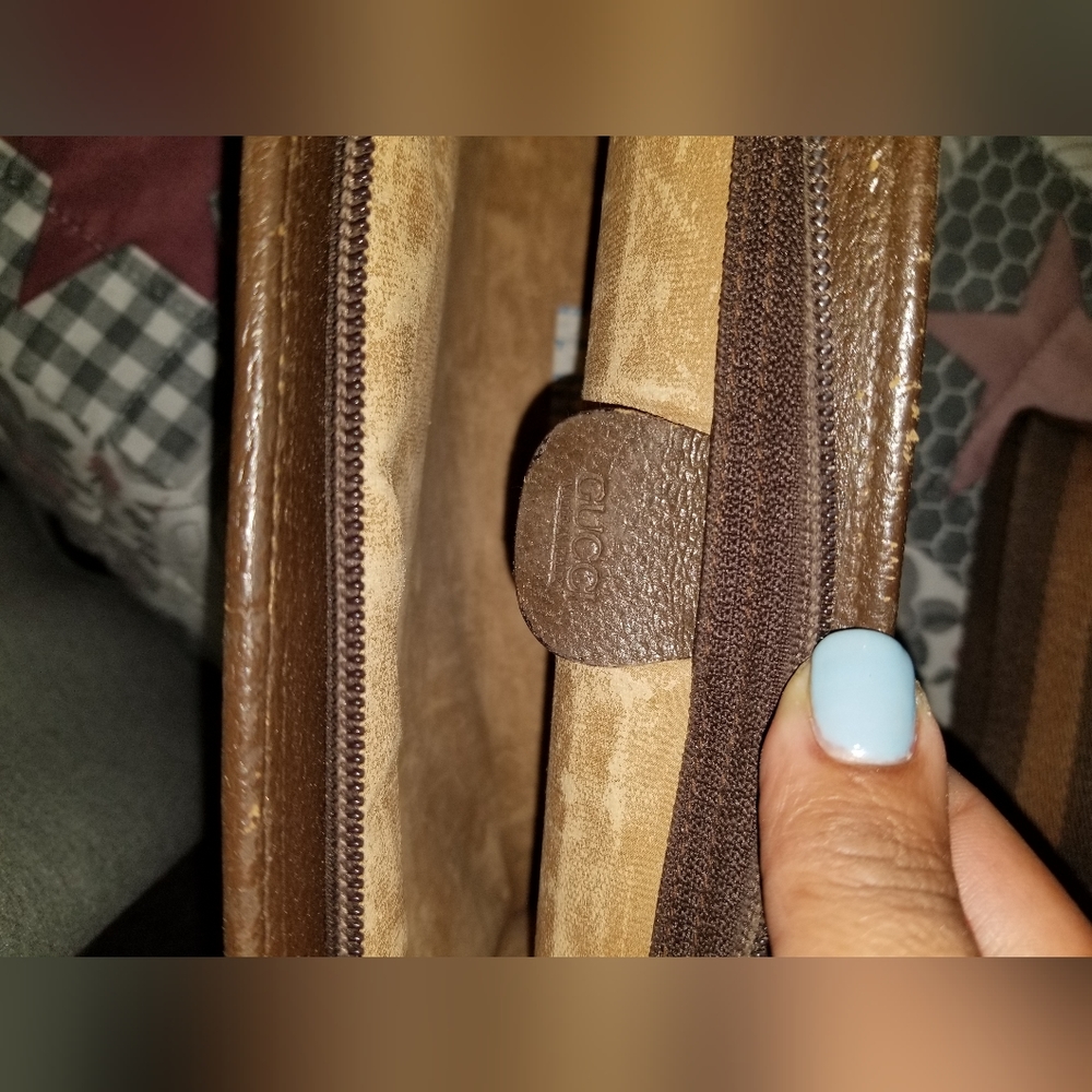 Vintage Authentic Gucci Purse - Picture 6 of 10